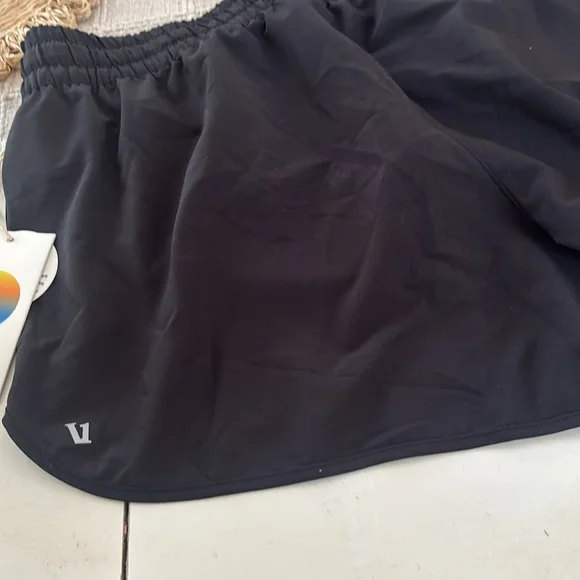 Vuori Black Women's Athletic Shorts Clementine 4” short 2.0 Size XS & M - Picture 11 of 12